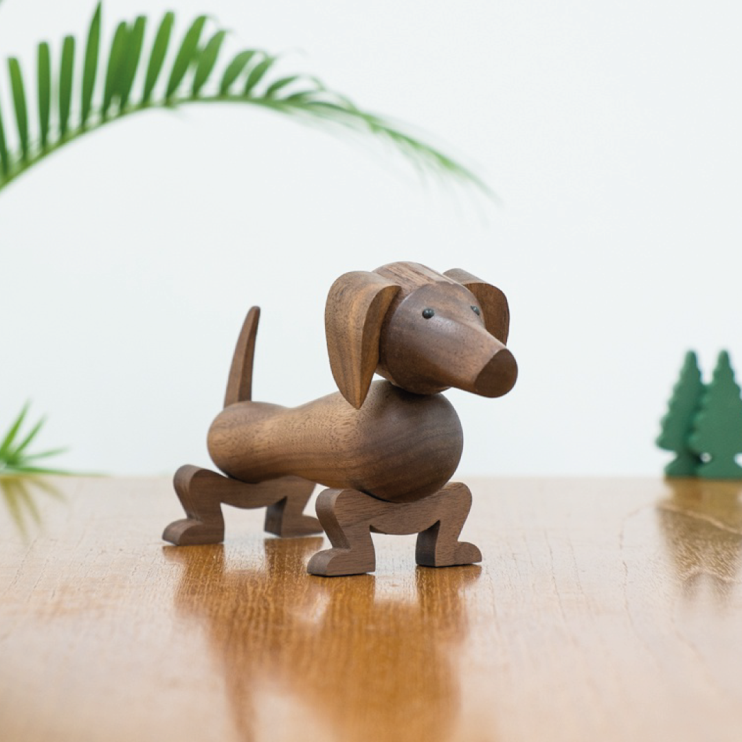 Kay Bojesen Dog - Oiled Walnut